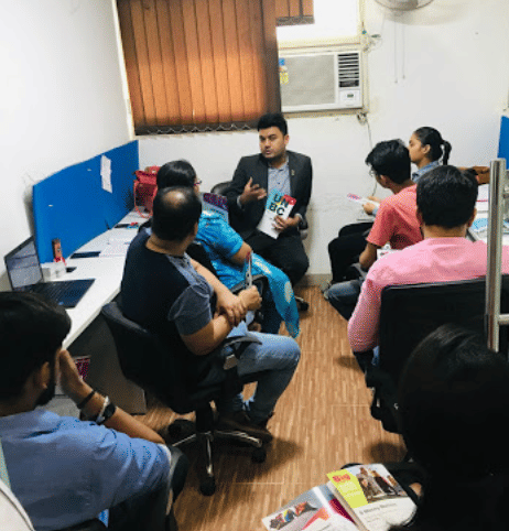 The Scorpoverseas The Scorpoverseas photo 5